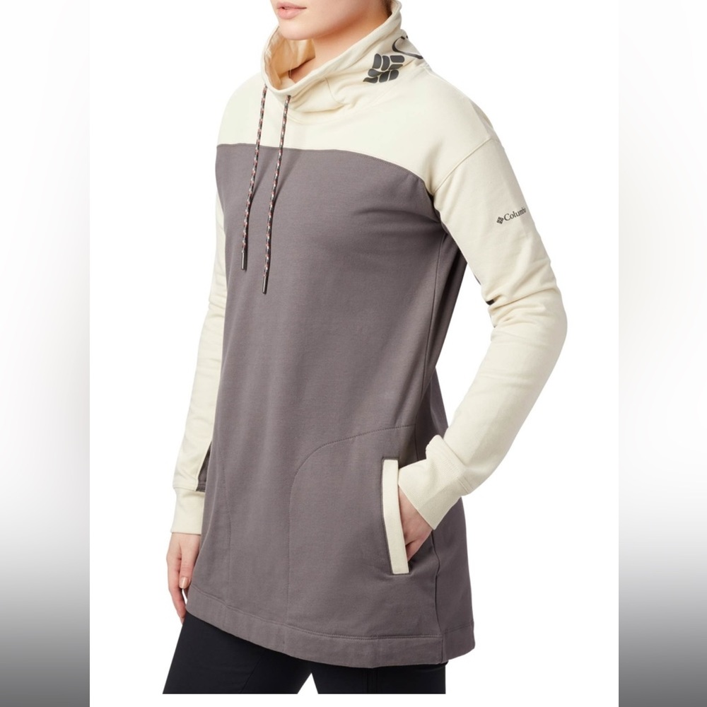 Columbia Lodge Tunic. NWOT